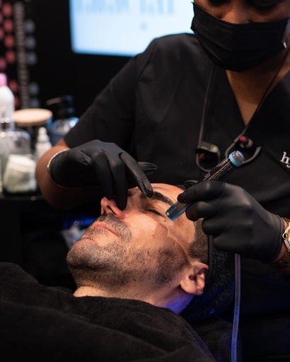 Hydrafacial Signature